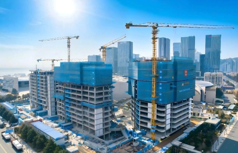 Iċċelebra bil-kbir it-Topping ta' l-Istruttura Core b'suċċess taċ-Ċentru ta' Innovazzjoni ta' Qingdao Fortune Finance