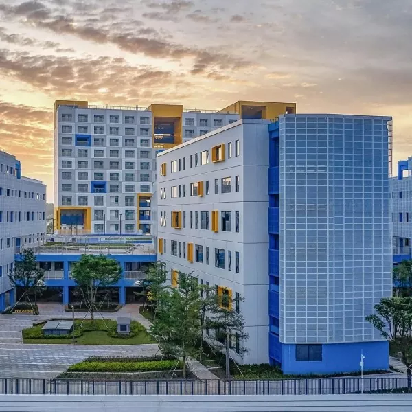 Skola tal-Bini tal-Azzar Multi Story