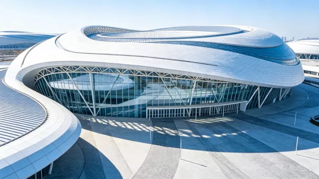Kostruzzjoni tal-Azzar tar-Roller Skating Rink